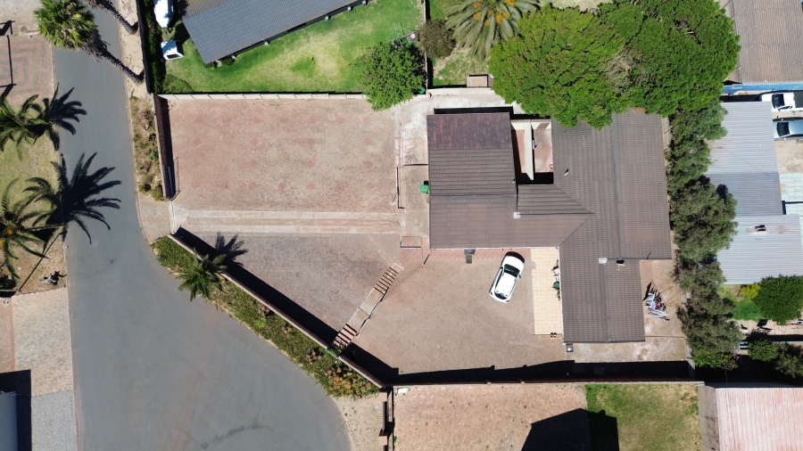 5 Bedroom Property for Sale in Vredenburg Western Cape